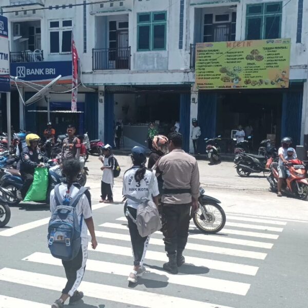 Aksi Heroik Sat Samapta Polres Biak