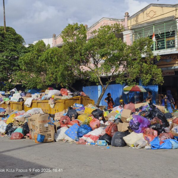 SPBU Tutup Sementara, Armada Pengangkut Sampah di Biak Numfor Hadapi Kendala Operasional